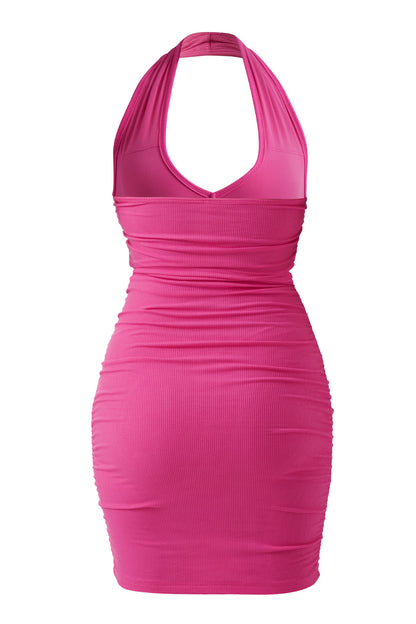 Minikjole med rynkedetaljer ved halsen og innebygd shapewear
