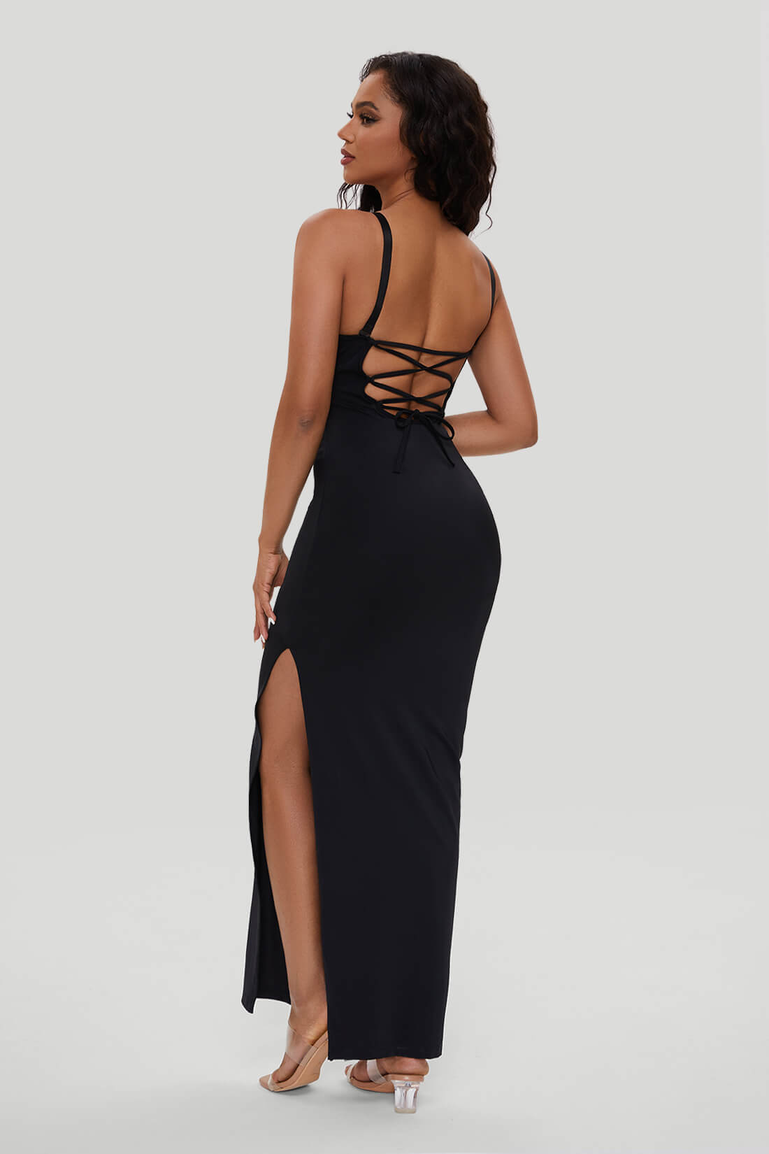 Maxikjole i blonder med push-up-effekt og innebygd shapewear