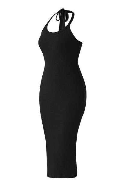 Ryggløs kjole med drapert hals og stropper med innebygd shapewear