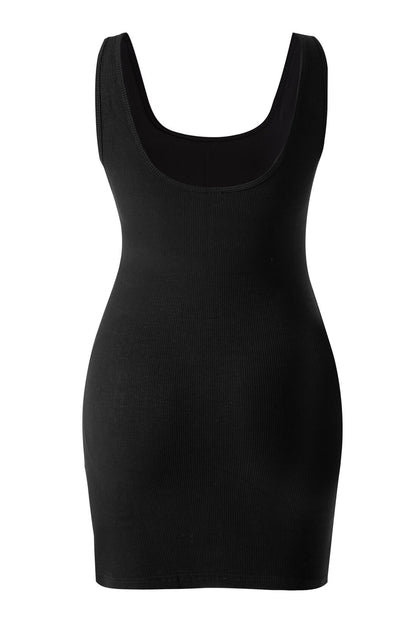 Enkel midikjole med rund hals og innebygd shapewear
