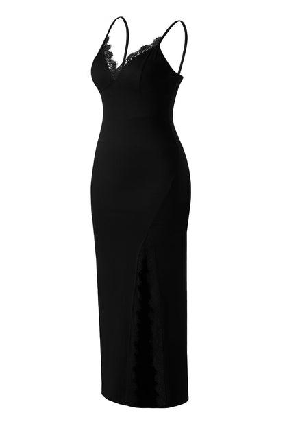 Maxikjole i blonder med splitt og underkjolefasong, med innebygd shapewear