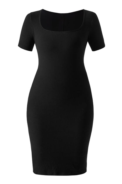 Midikjole med korte ermer og innebygd shapewear