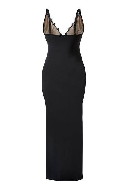 Maxikjole i blonder med dyp V-utringning og innebygd shapewear