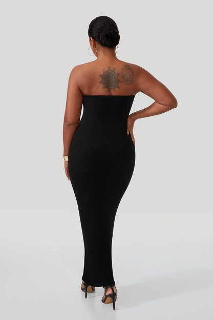 Stroppeløs maxikjole med innebygd shapewear