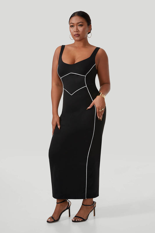 Maxikjole i kontrastfarger med innebygd shapewear