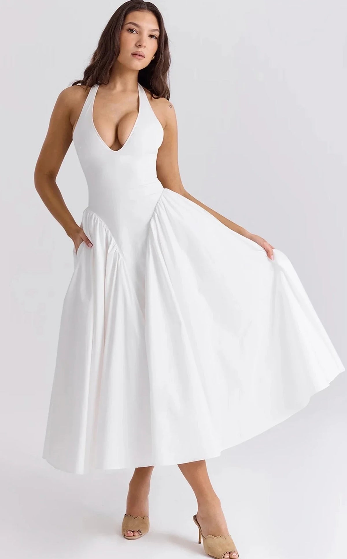 Elegant maxikjole med V-utringning