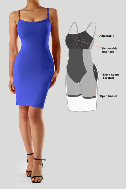Figurnær kjole med spaghettistropper og innebygd shapewear
