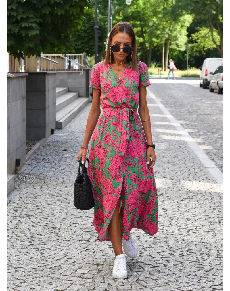 Sam Chic-kjole – Eleganse med V-hals