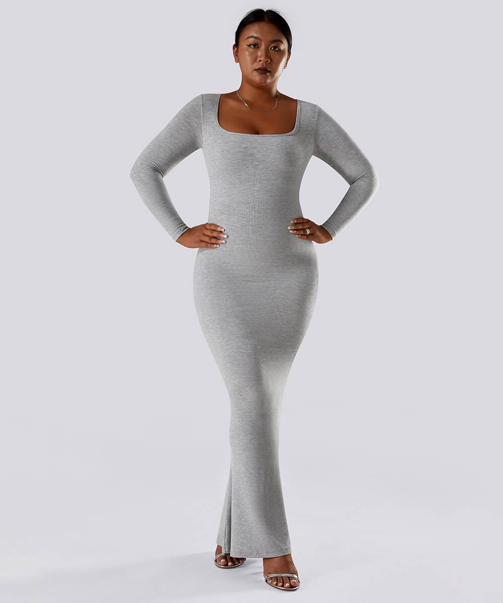 Ensfarget kjole med lange ermer og innebygd shapewear