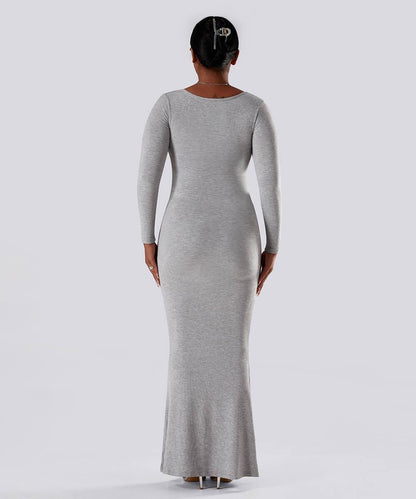 Ensfarget kjole med lange ermer og innebygd shapewear