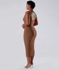 Solid ermeløs kjole med innebygd shapewear