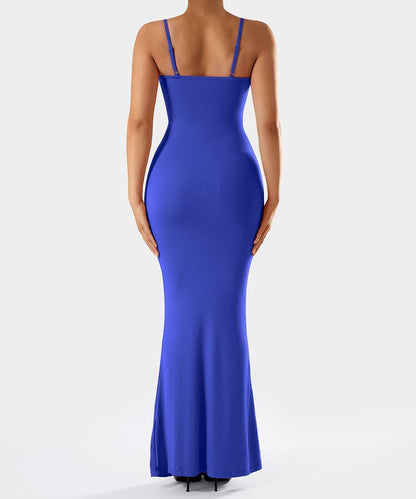 Kjole med spaghettistropper og innebygd shapewear