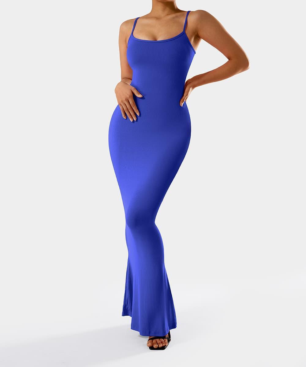 Kjole med spaghettistropper og innebygd shapewear