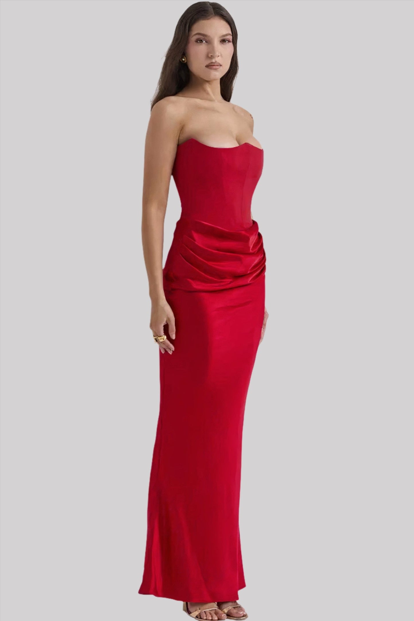 Elegant stroppeløs maxikjole