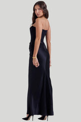 Elegant stroppeløs maxikjole